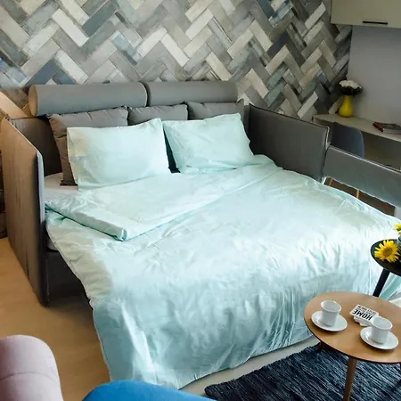 Stylish Studio, Centre - Private Parking - Panoramic Views Skopje