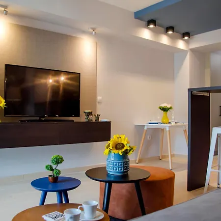 Stylish Studio, Centre - Private Parking - Panoramic Views *