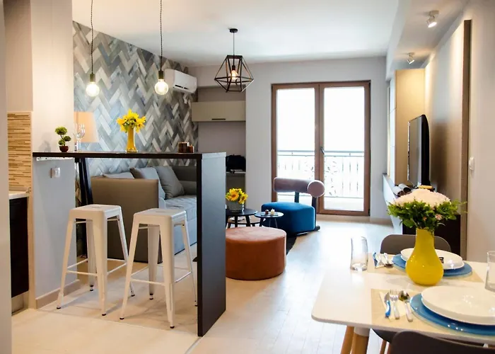 Stylish Studio, Centre - Private Parking - Panoramic Views *