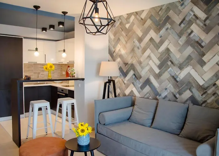 Stylish Studio, Centre - Private Parking - Panoramic Views