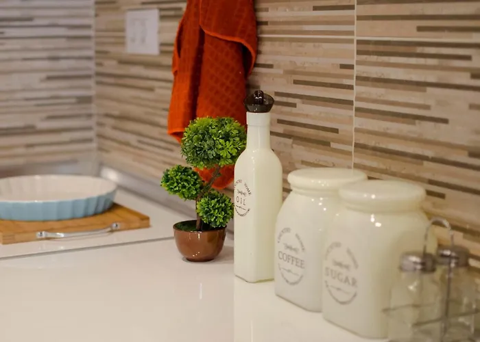 Lägenhet Stylish Studio, Centre - Private Parking - Panoramic Views *