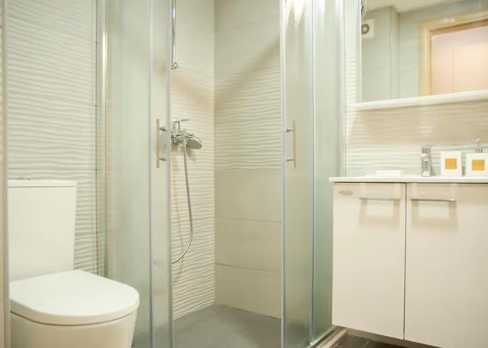 Stylish Studio, Centre - Private Parking - Panoramic Views Apartament Skopje