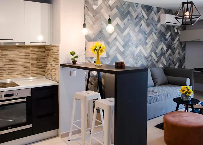 Stylish Studio, Centre - Private Parking - Panoramic Views Lägenhet